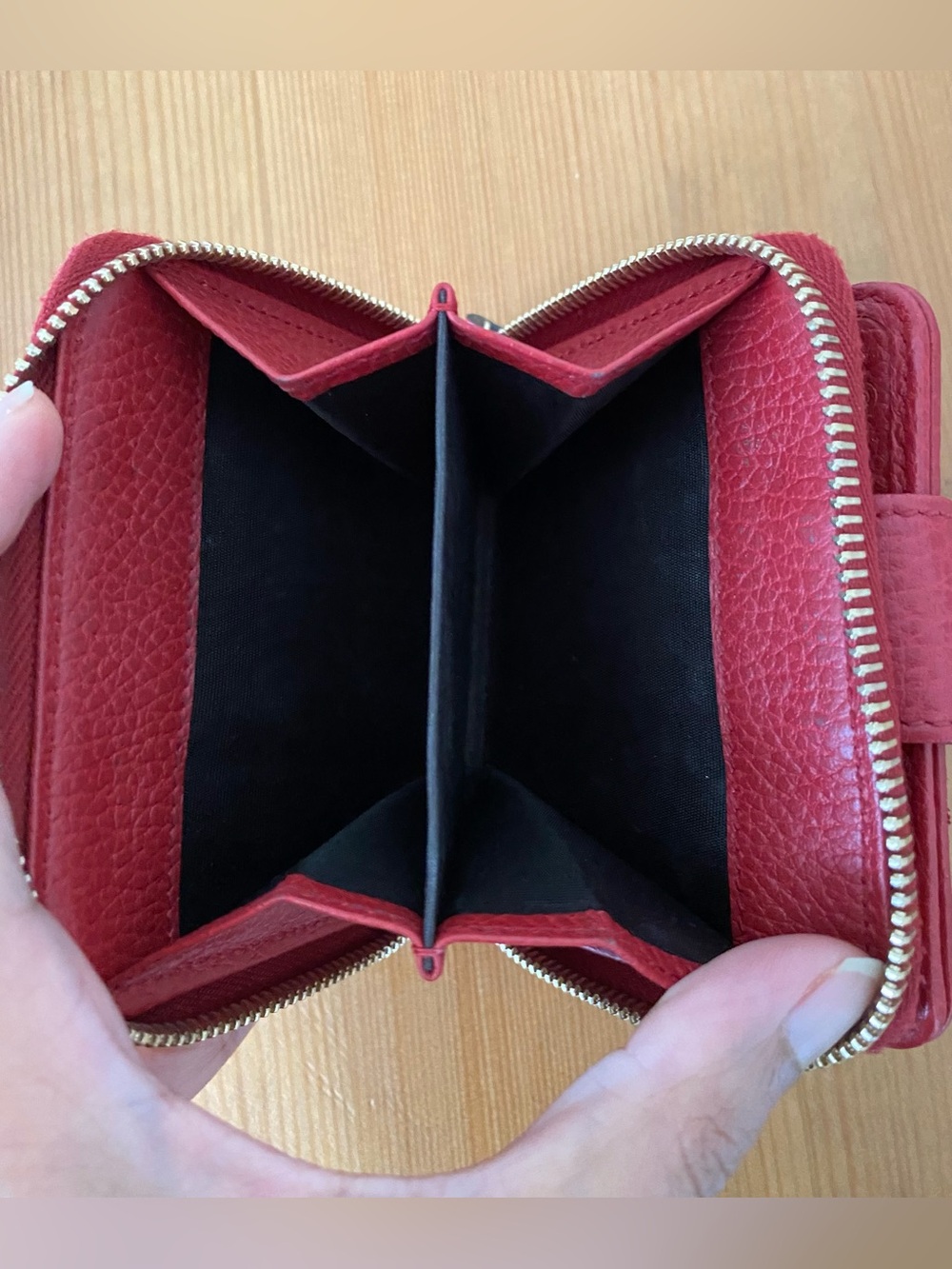 Gucci GG Monogram Canvas Red Leather Small Compact Wallet - Picture 16 of 16